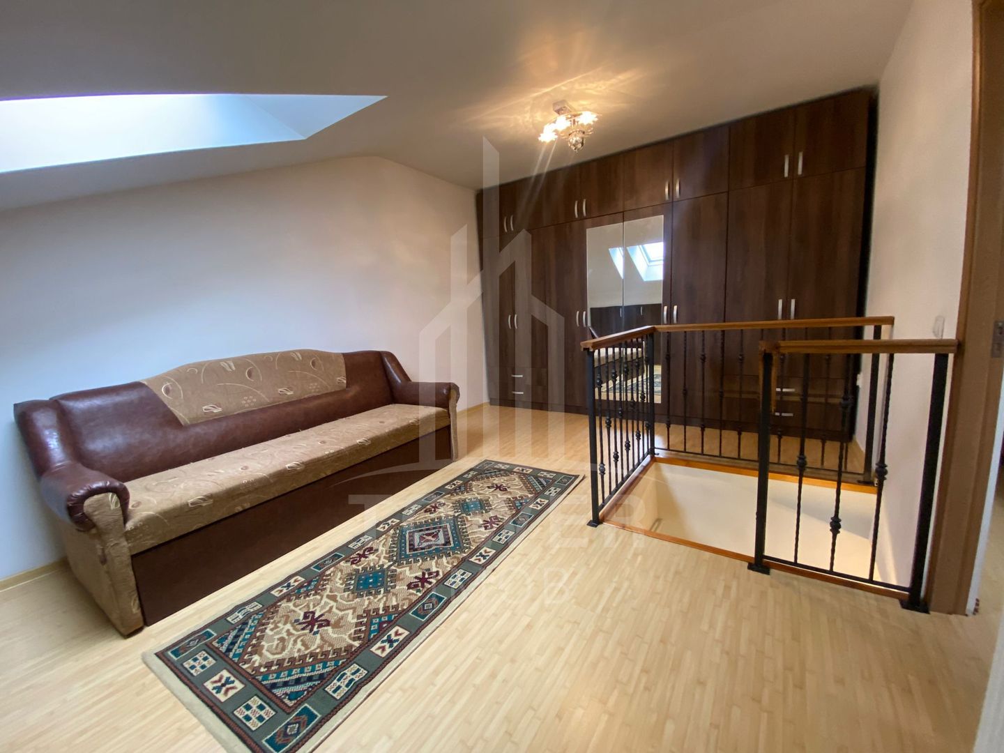 Apartament de închiriat 3 camere - Zona Valea Aurie, Sibiu - Poză 2