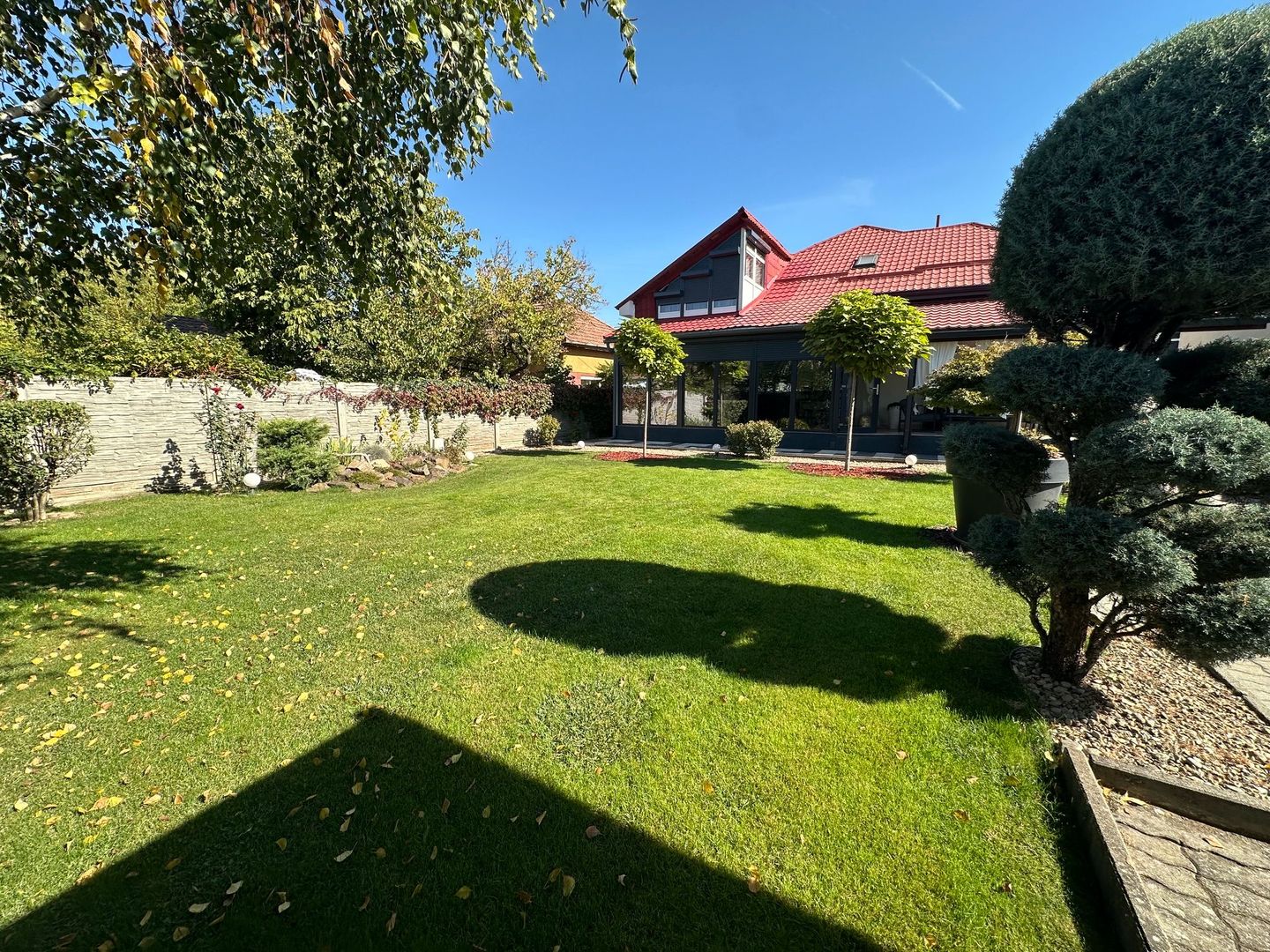Casa Parter + Mansarda în Braytim - Poză 1
