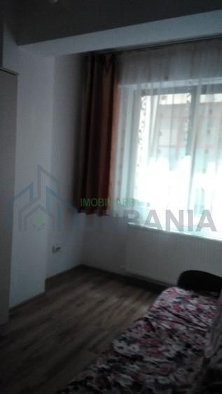 Închiriez apartament cu 2 camere - Poză 12
