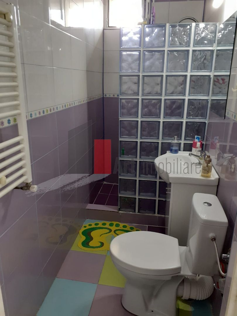 Garsoniera Calea Grivitei cu acces direct la terasa de 200 mp - Poză 5