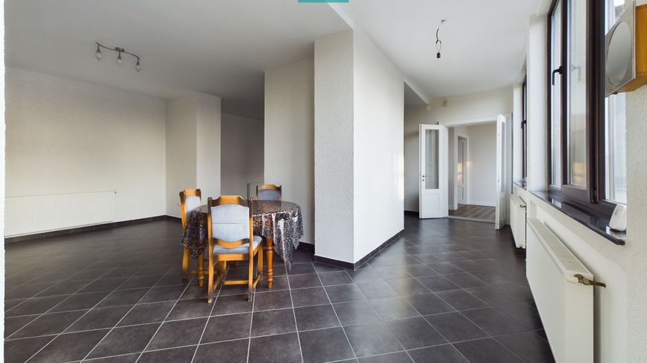 Casă generoasă în Periam județ Timiș - Poză 7