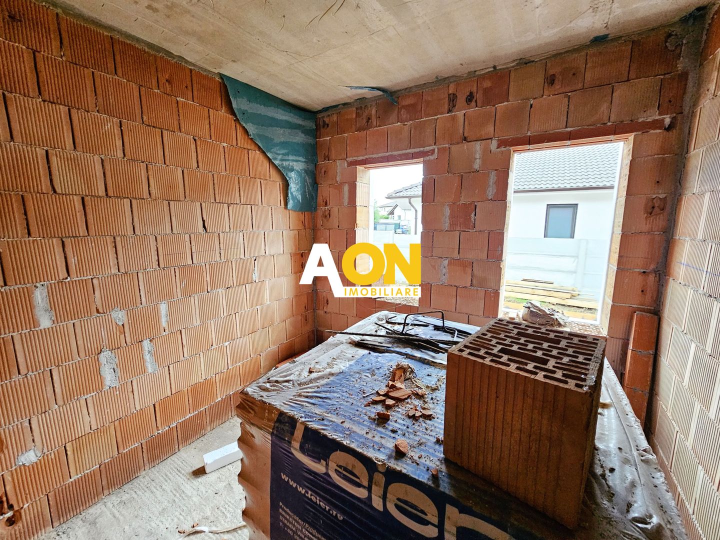 Casa nouă 123 mp utili, semifinisată, 535 mp teren, pod mansardabil - Poză 12