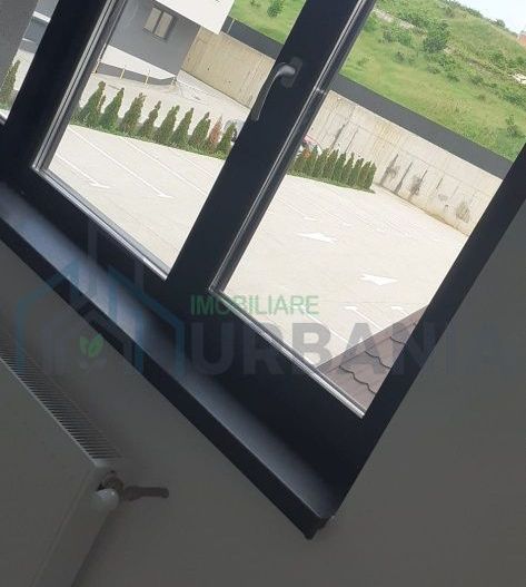 Apartament de închiriat, zonă Vișani, centrală proprie, 1 cameră, 28 mp - Poză 3