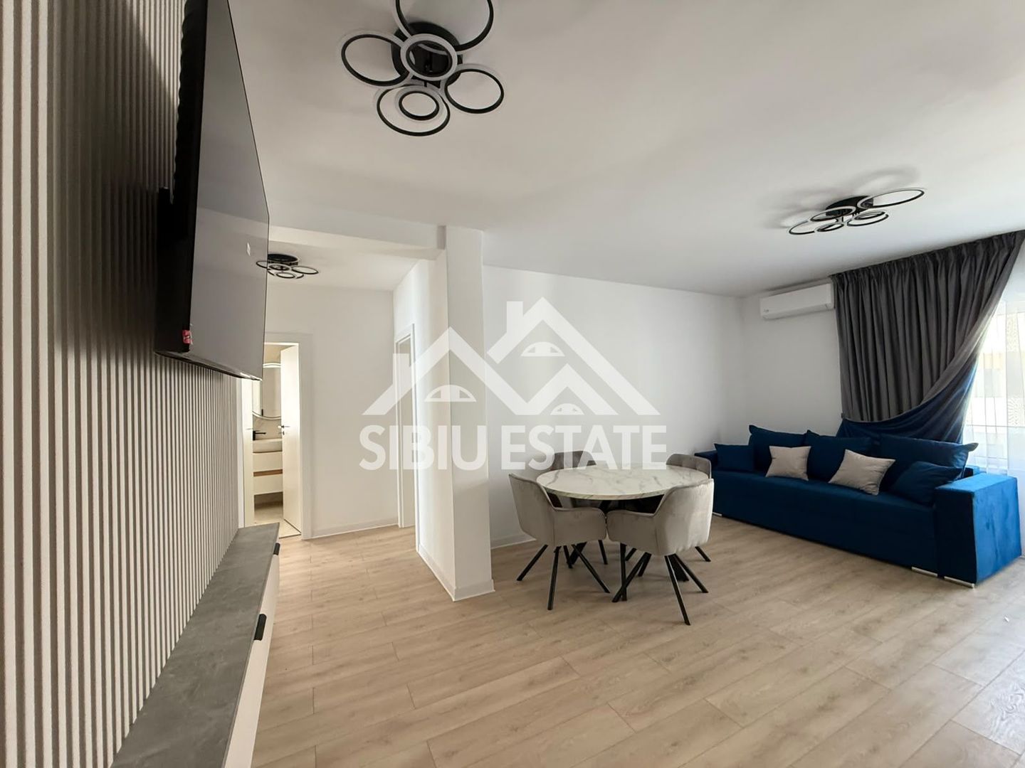 Apartament de lux – 3 camere, blacon si parcare - Poză 1
