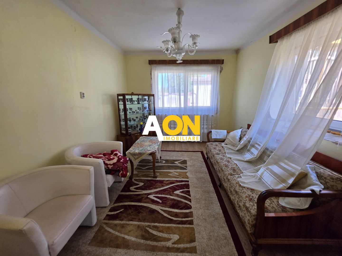 Casa cu 4 camere, 2024 mp teren, la asfalt, cu utilitati, Vintu de Jos - Poză 14