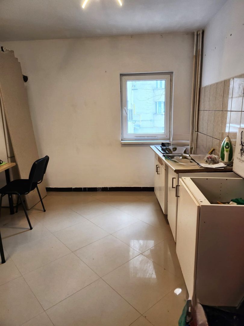 Vanzare Apartament 4 Camere 99 mp Etaj 1 Mall Vitan – Nerva Traian- Oc. Goga - Poză 6