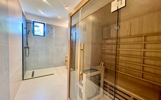 Vilă **6 camere  **451mp // Zona Iancu Nicolae - Poză 55