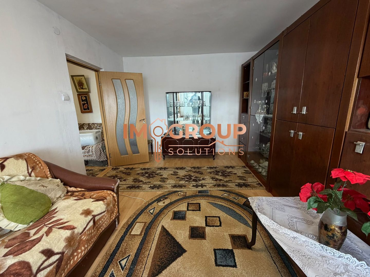 ZIMBRU- 2 CAMERE DECOMANDAT - ETAJ 10 - BLOC 1988- 52 MP - Poză 2