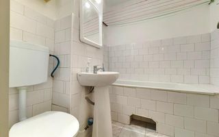 Apartament cu 3 camere de vânzare în zona Aradului - Poză 10