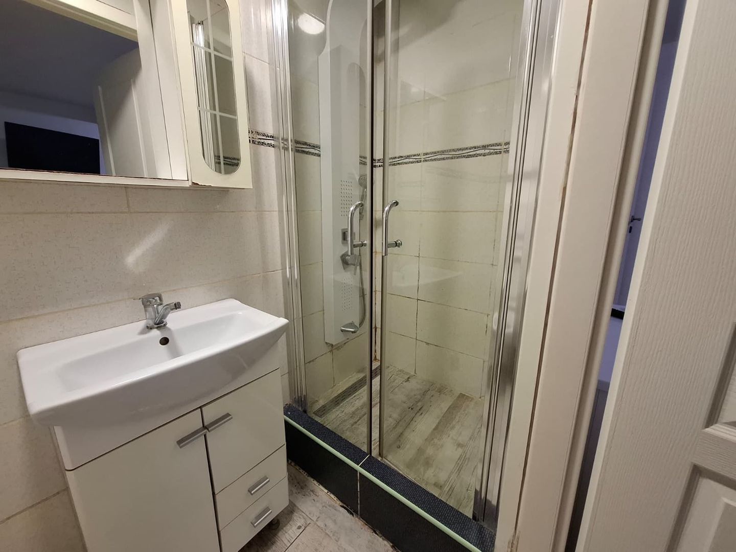 Apartament 2 Camere de inchiriat Dudesti in Vila cu Centrala L347 - Poză 7