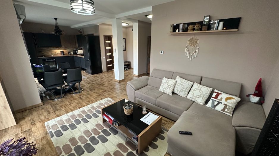 Duplex despărțit prin carpot - Poză 2