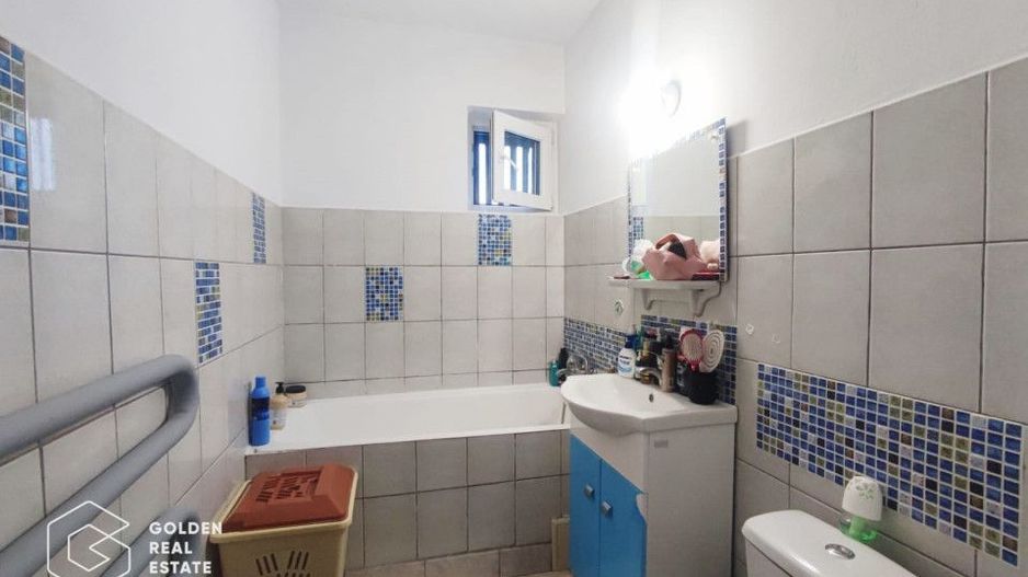 Apartament spatios si decomandat, zona Podgoria - Poză 7