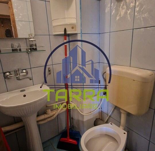 Apartament 3 camere de vazare in Alba Iulia zona Centru - Poză 14
