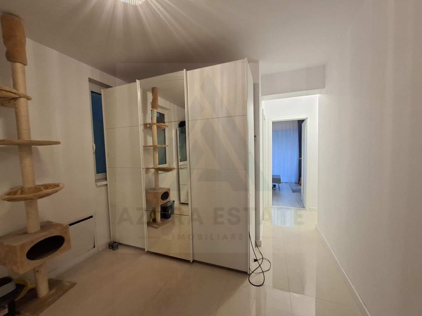 Casa moderna cu 6 camere terase 50 mp si curte in Parcul Sub Arini - Poză 11