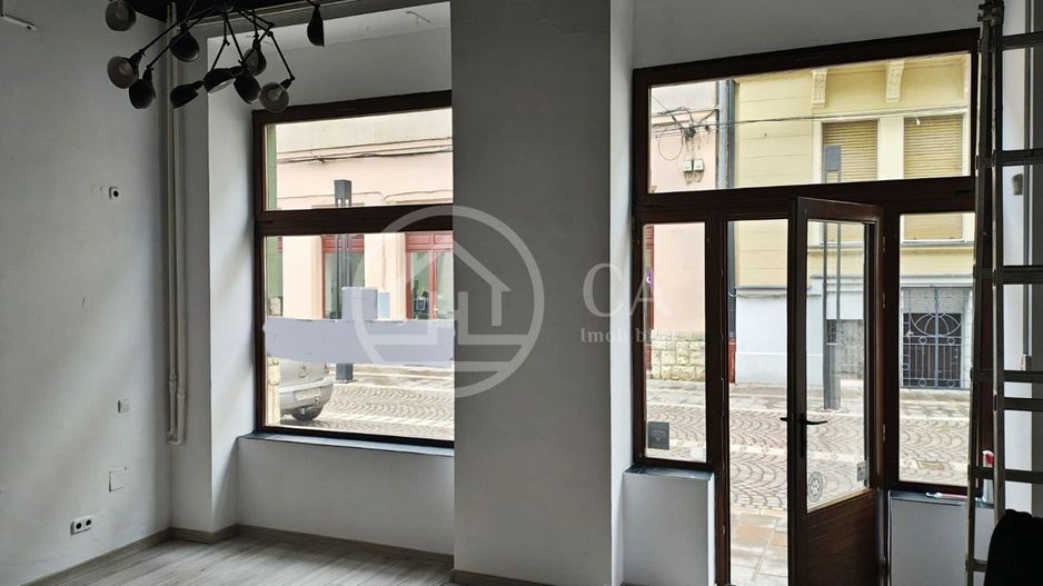 Spatiu de inchiriat ultracentral, Oradea - Poză 1