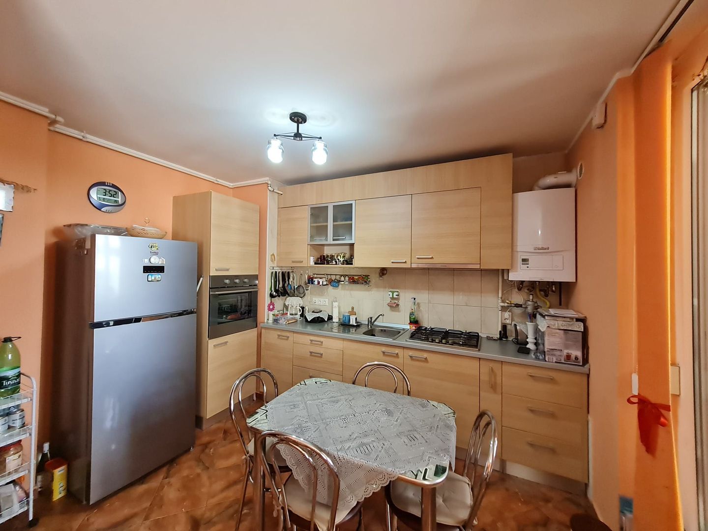 Apartament generos cu o camera - Poză 9