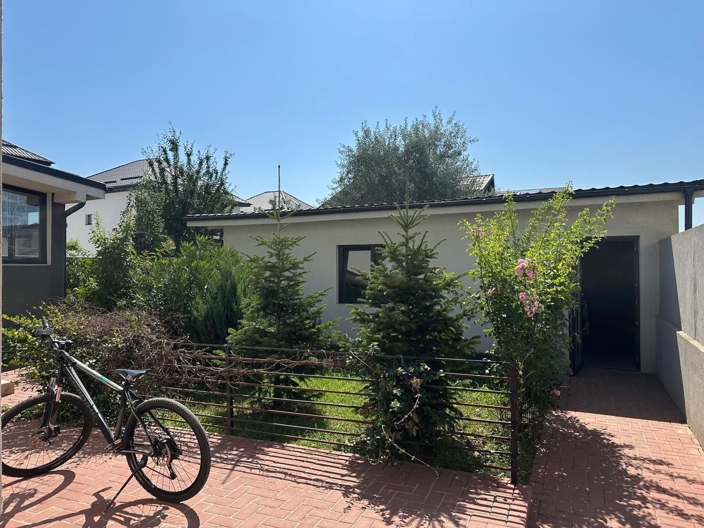 Vila individuală P+1, 5 camere, 260 mp utili – teren 400 mp - Poză 43