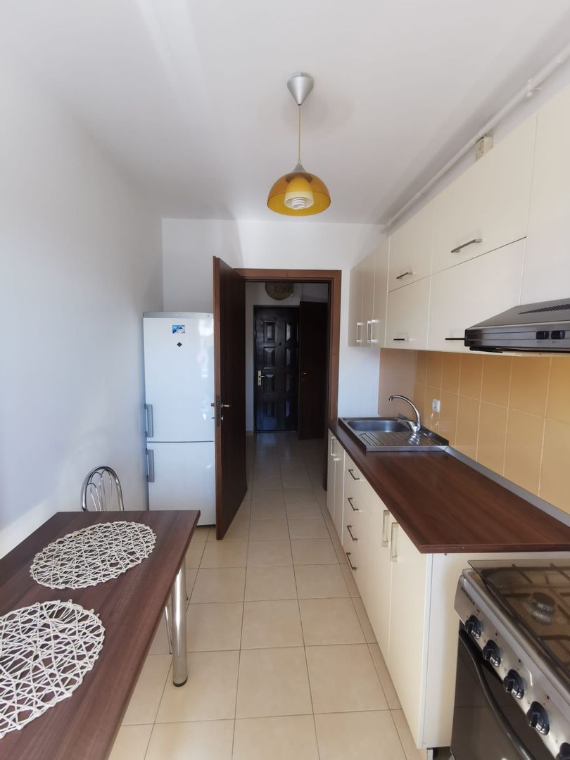 Garsoniera spatioasa mobilata si utilata - Poză 8