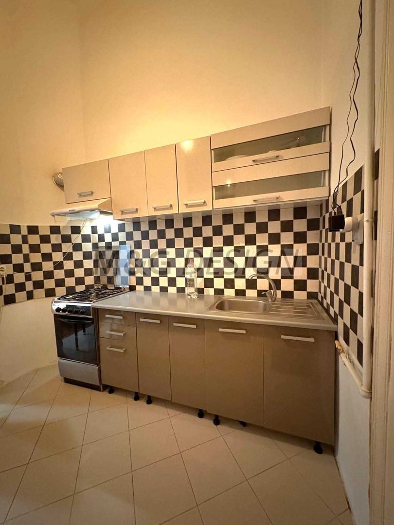 Apartament 2 camere cladire istorica zona Medicina - Poză 3
