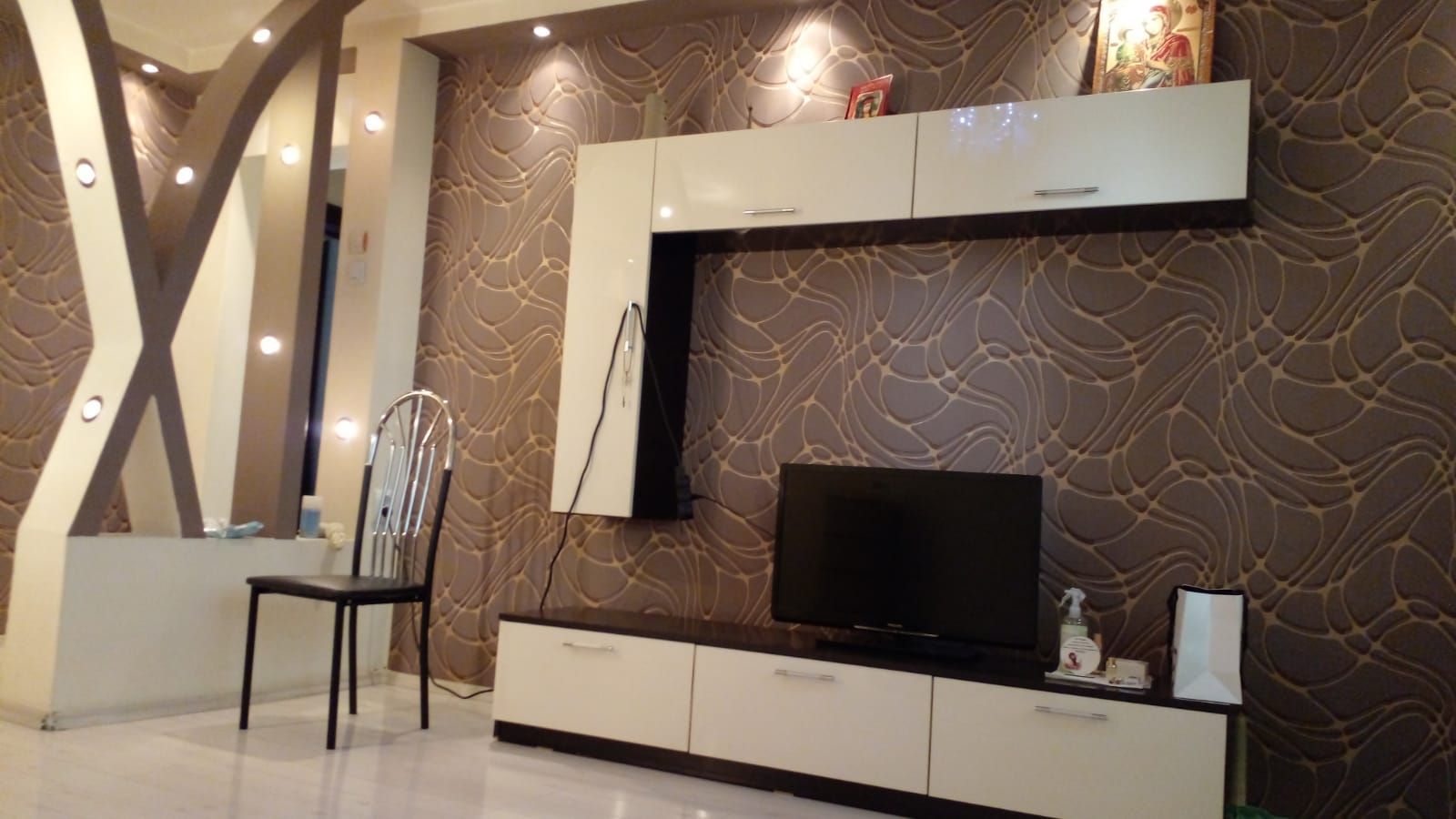 Apartament 3 camere  Bozieni - Poză 1