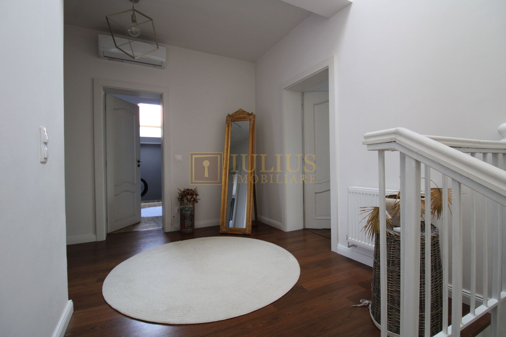 Duplex in stil scandinav, mobila de calitate, gradina si garaj. - Poză 15