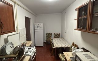 De vânzare apartament 2 camere, ultracentral, Satu Mare - Poză 8