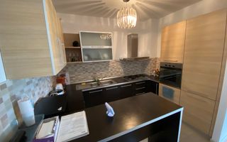 Spatios si modern cu garaj subteran - Poză 15