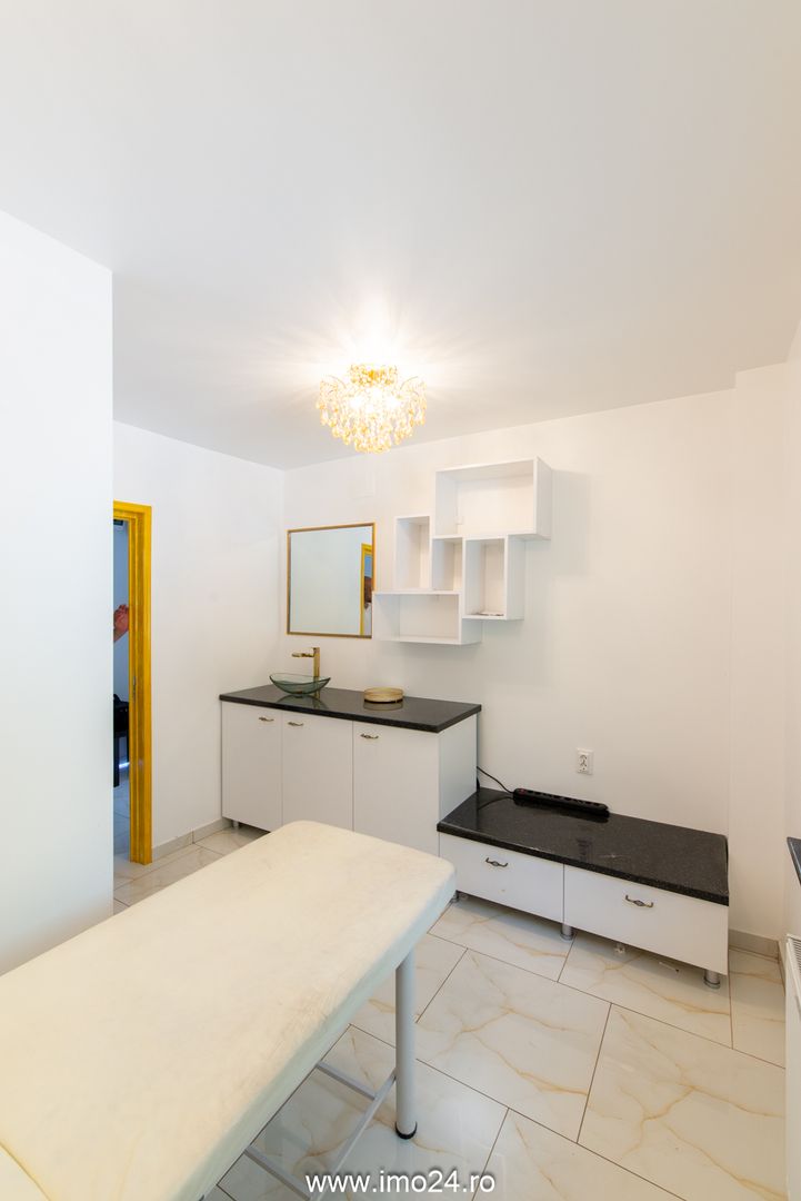 Frizerie-Coafor-Mani-Pedi, 7 posturi complet echipat - Poză 5