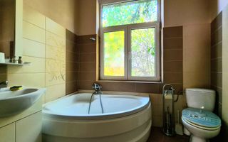 Casa 3 camere de închiriat Brasov - Centru - 80 mp. - Poză 2