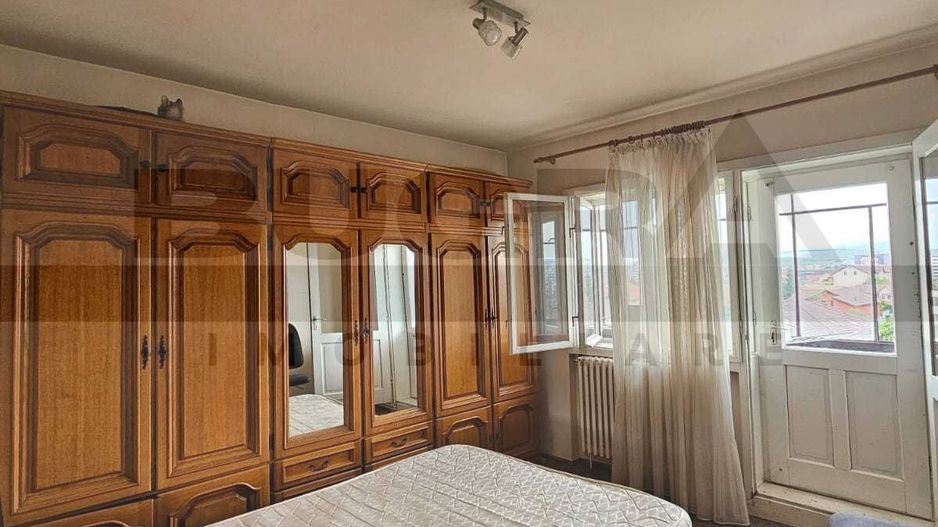 Apartament de 3 camere, 70mp, decomandat, zona strazii Intre Lacuri - Poză 1