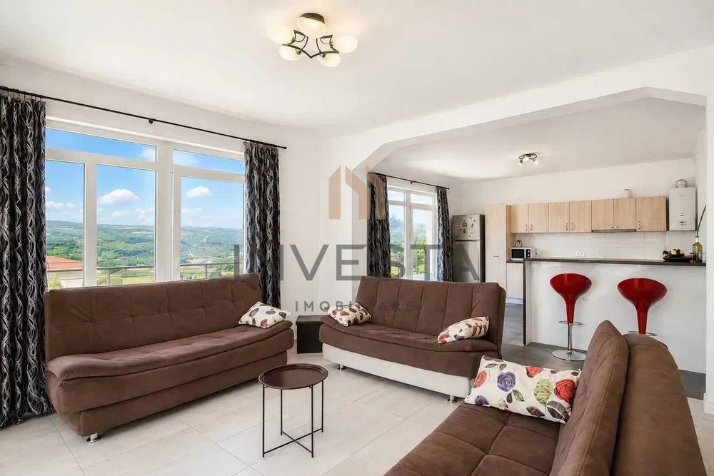 Casa de 97 mp utili cu curte proprie de 144 mp si terasa, Zorilor - Poză 1
