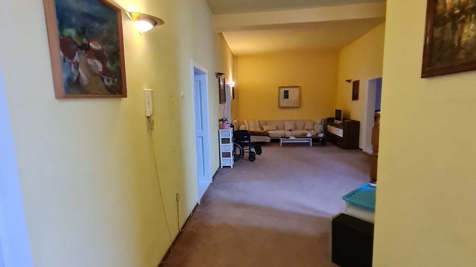 Vila generoasa,destinatii multiple - Poză 36