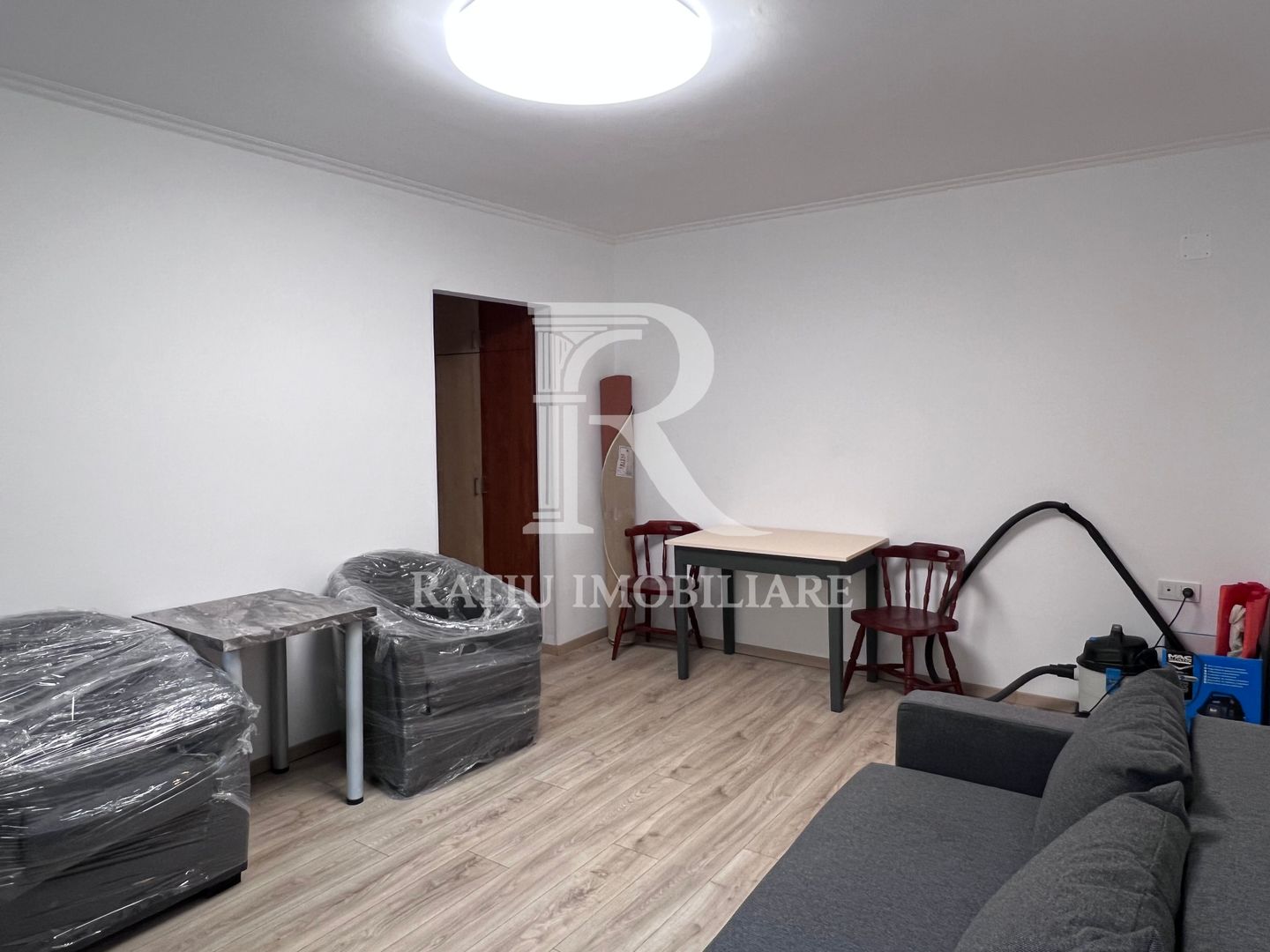 Apartament cu 2 camere | etaj 2 | Cantemir | Oradea - Poză 3