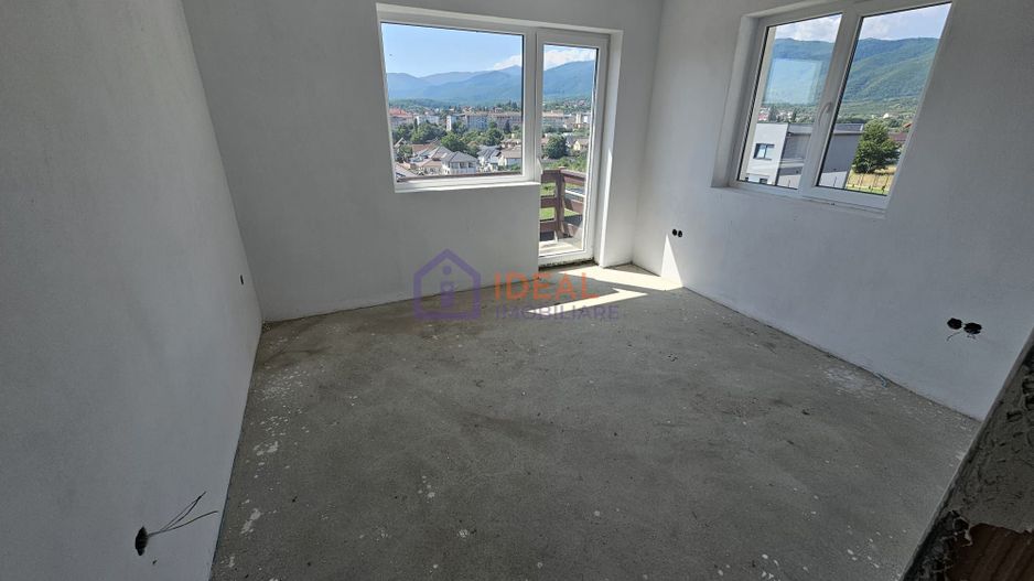 Casa cu 5 camere si vedere panoramica, in Cisnadie - Poză 5