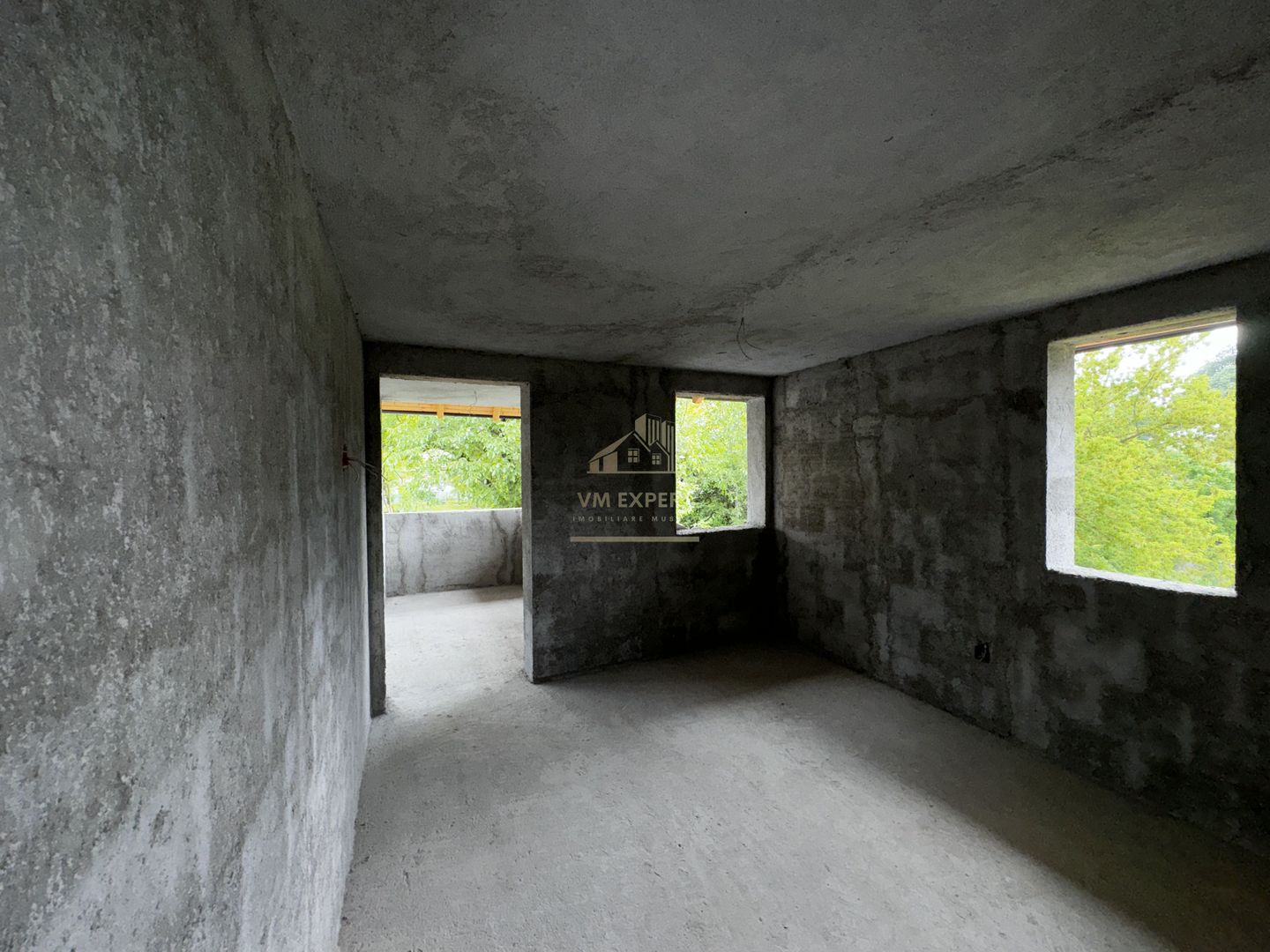 VILA 5 CAMERE, ZONA ULTRA CENTRALA, CAMPULUNG MUSCEL, TEREN 500 MP - Poză 28