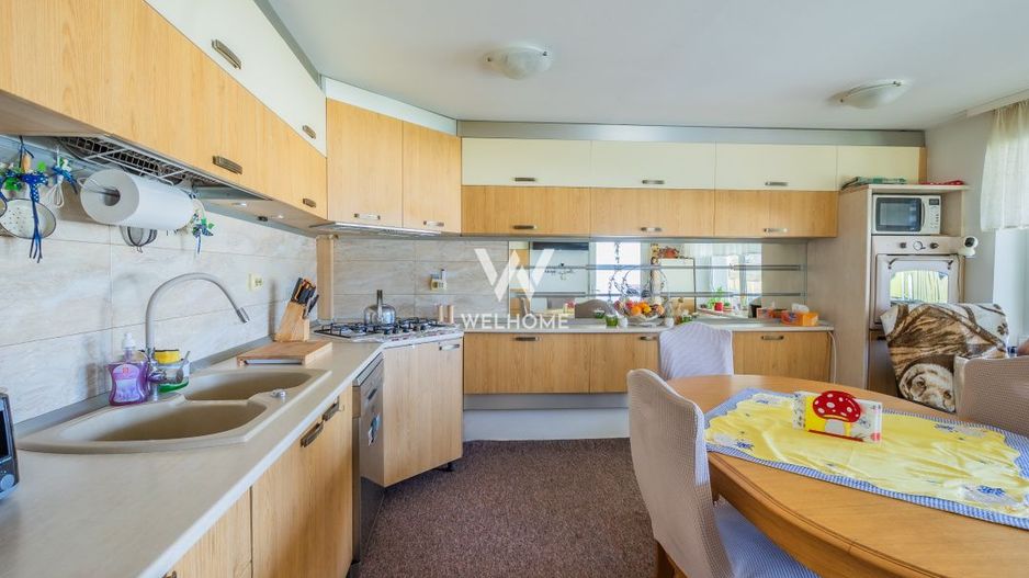 Casa individuala cu teren mare, vedere spre munti,  Avrig,  jud. Sibiu - Poză 8