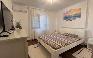 Apartament 3 camere complet renovat – Etaj 2/4 – Zona de jos - Poză 1