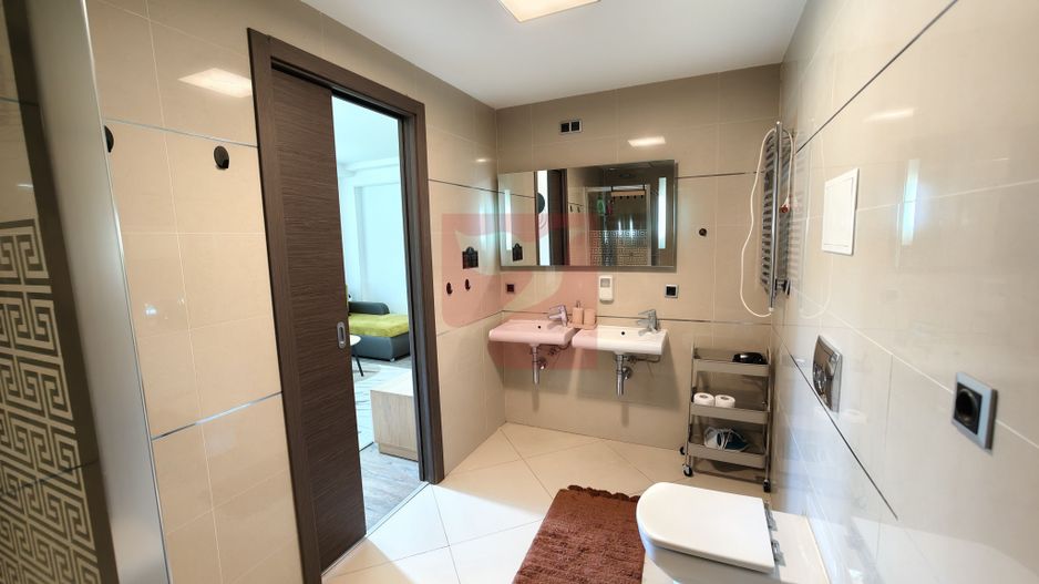 2 apartamente intr-unul singur! - Poză 47