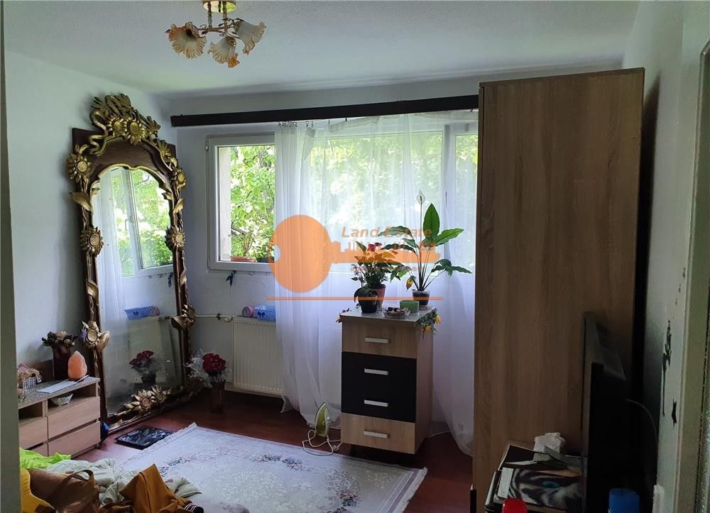 Vanzare 2 camere ( 6 minute metrou ) - Poză 9