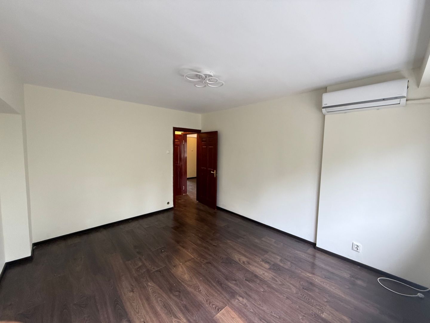 Vanzare apartament 4 camere Bld. Unirii - Fantani Bucuresti - Poză 7