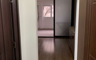 VANDUT! Garsoniera renovata etaj 1 bloc reabilitat - Poză 7