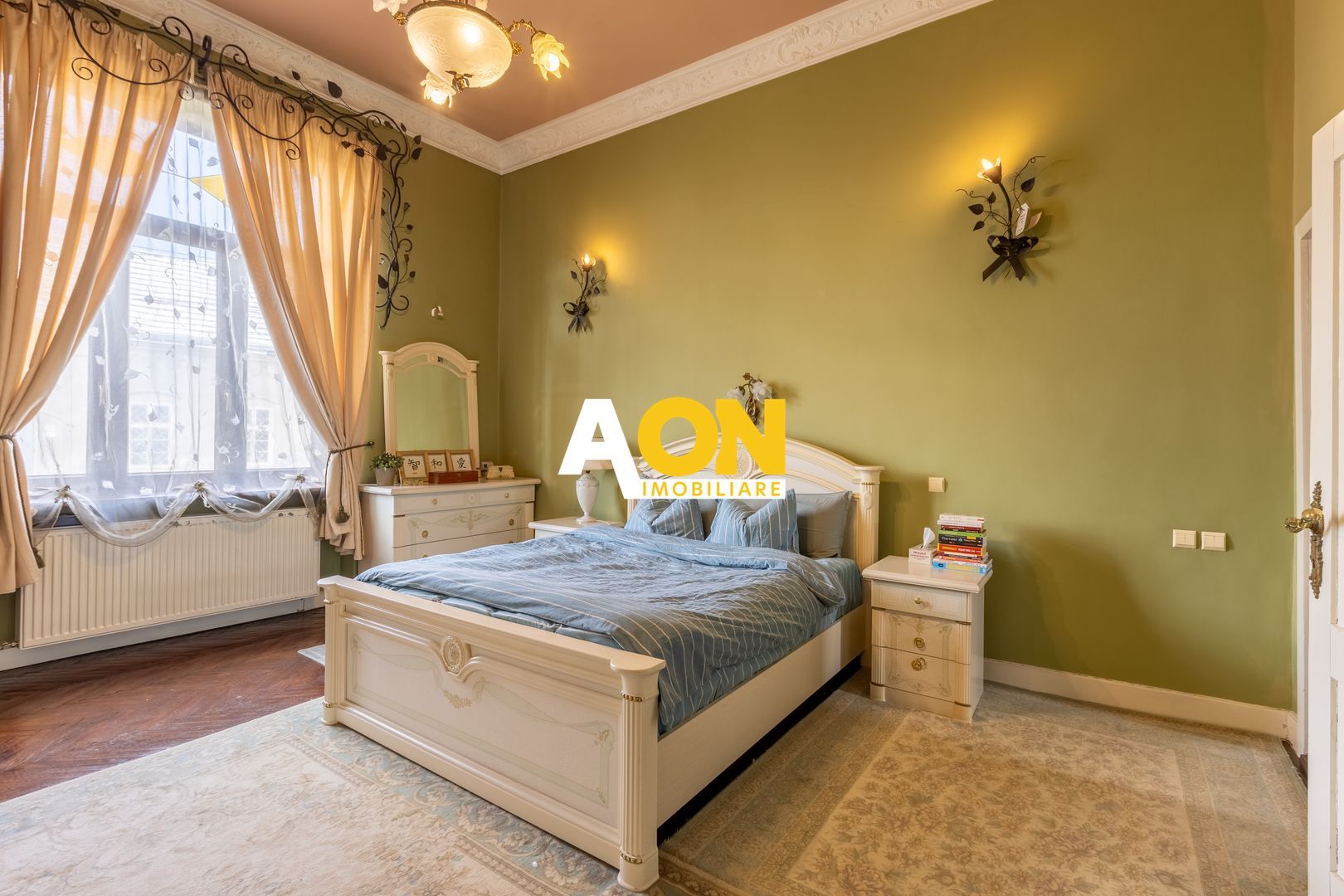 Casa din secolul XIX, ultrafinisata, ultracentral, 855 mp teren - Poză 3