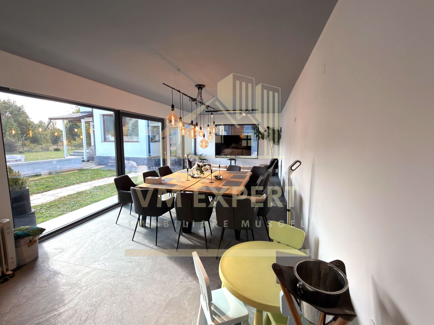 CASĂ 5 CAMERE TEREN 1600 MP CAMPULUNG - Poză 46