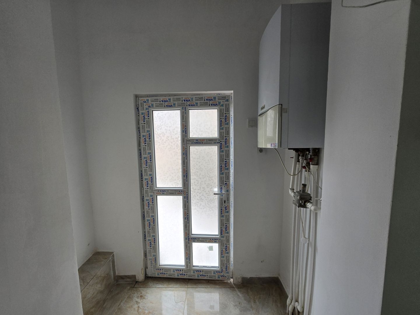 Casa renovata 105mp utili si curte libera 45mp -Eroii Revolutiei - Poză 13