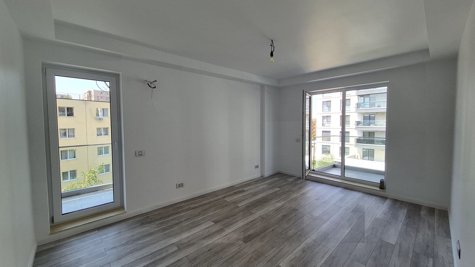 Apartament cu 2 camere 58,70 mp + loc de parcare Astorium comision 0% - Poză 1