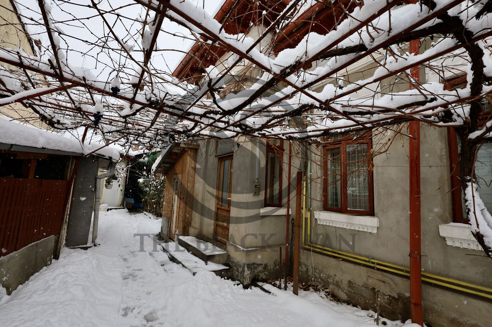 Casa interbelica de vanzare | Ultracentral, Ploiesti | COMISION 0% - Poză 4