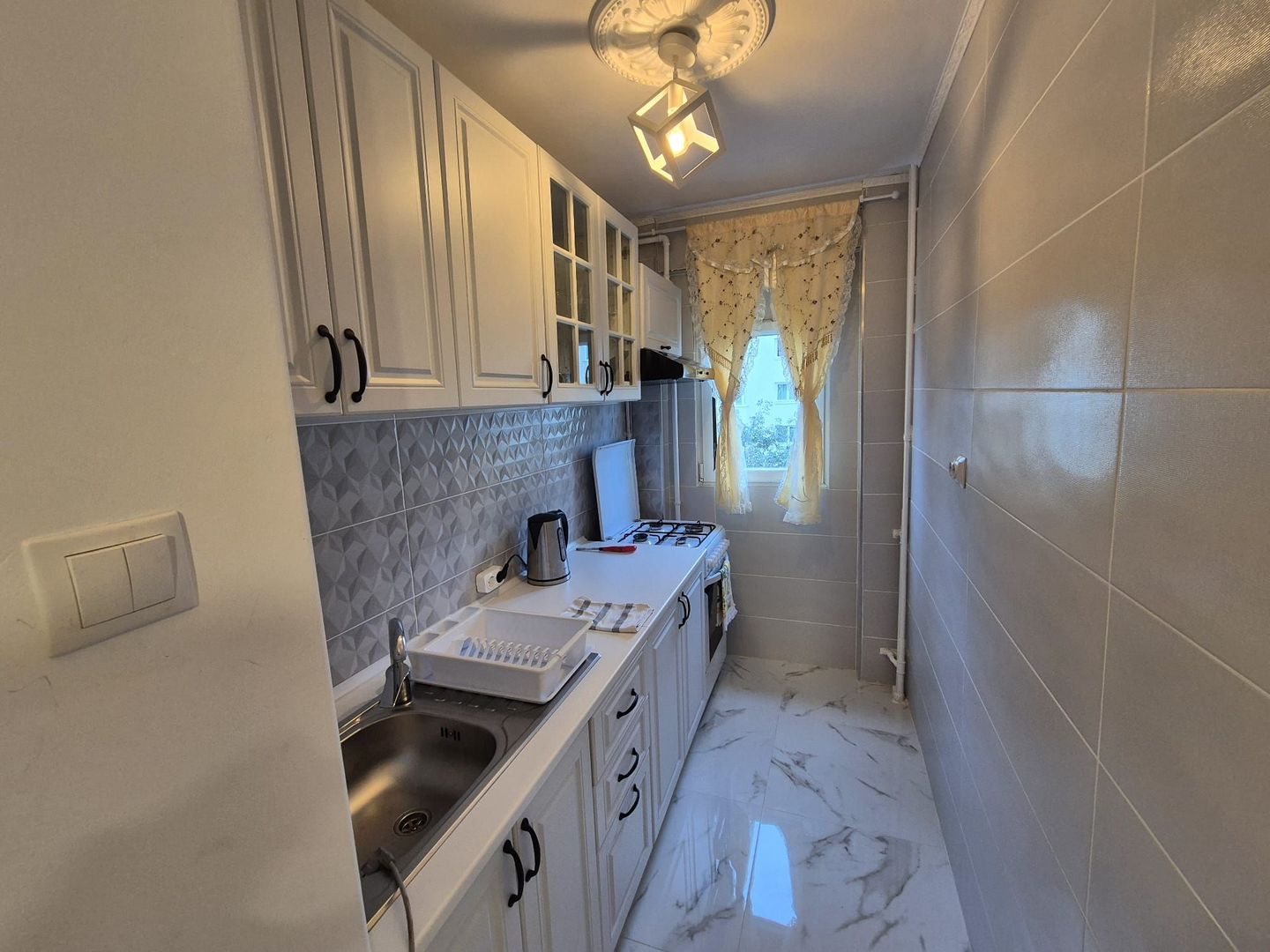 Apartament cu 2 camere - str. Luica - Poză 7