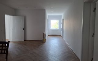Casa renovata total- zona Calea Poplacii cu teren de 454 mp - Poză 7