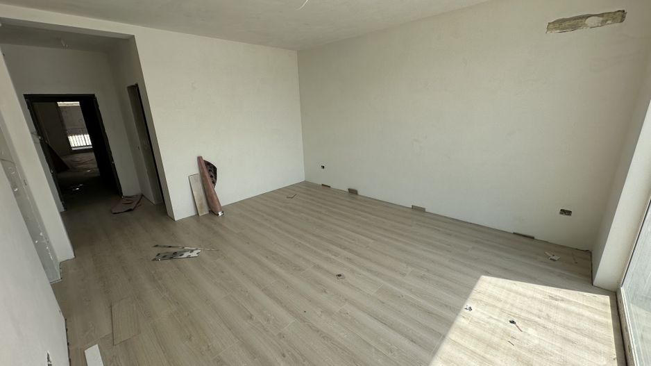 Apartment bloc nou cu lift si loc de parcare inclus - Poză 7