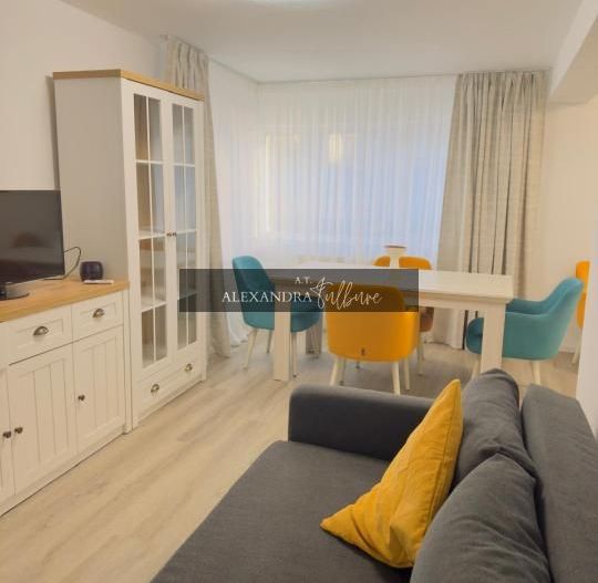 Apartament in vila l decomandat l la cheie l parcare l Cometei - Poză 1